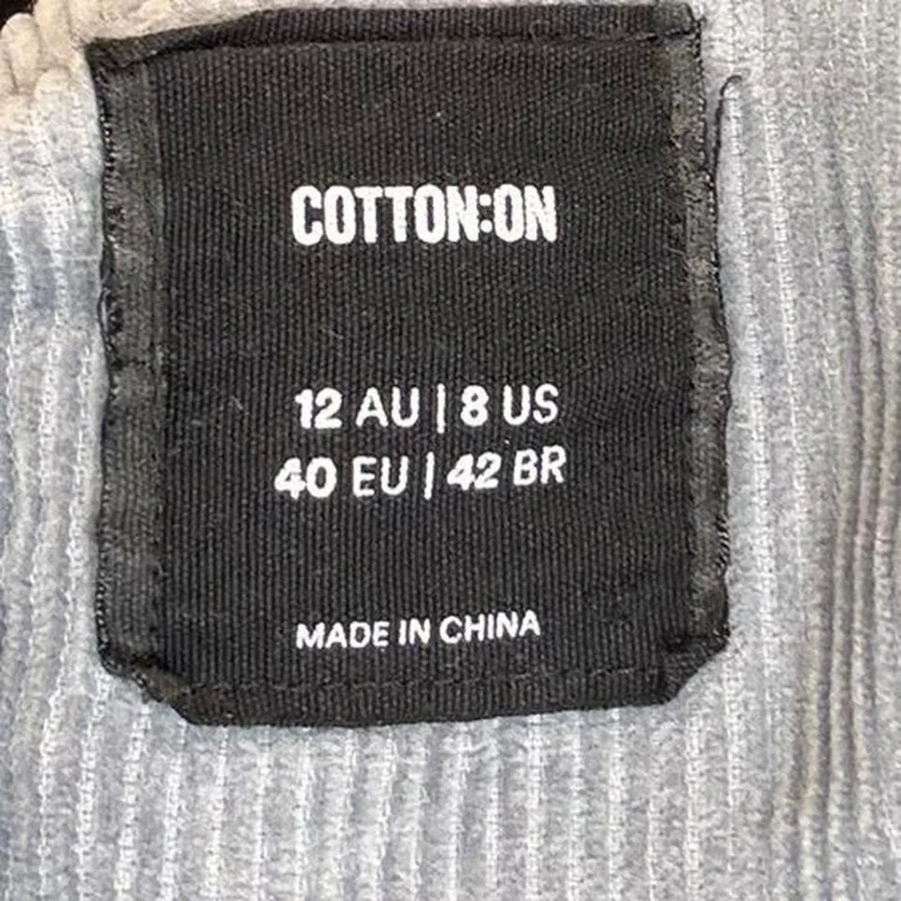 Cropped Blue Corduroy Jacket — Cotton On Size 8 - Picture 4 of 4